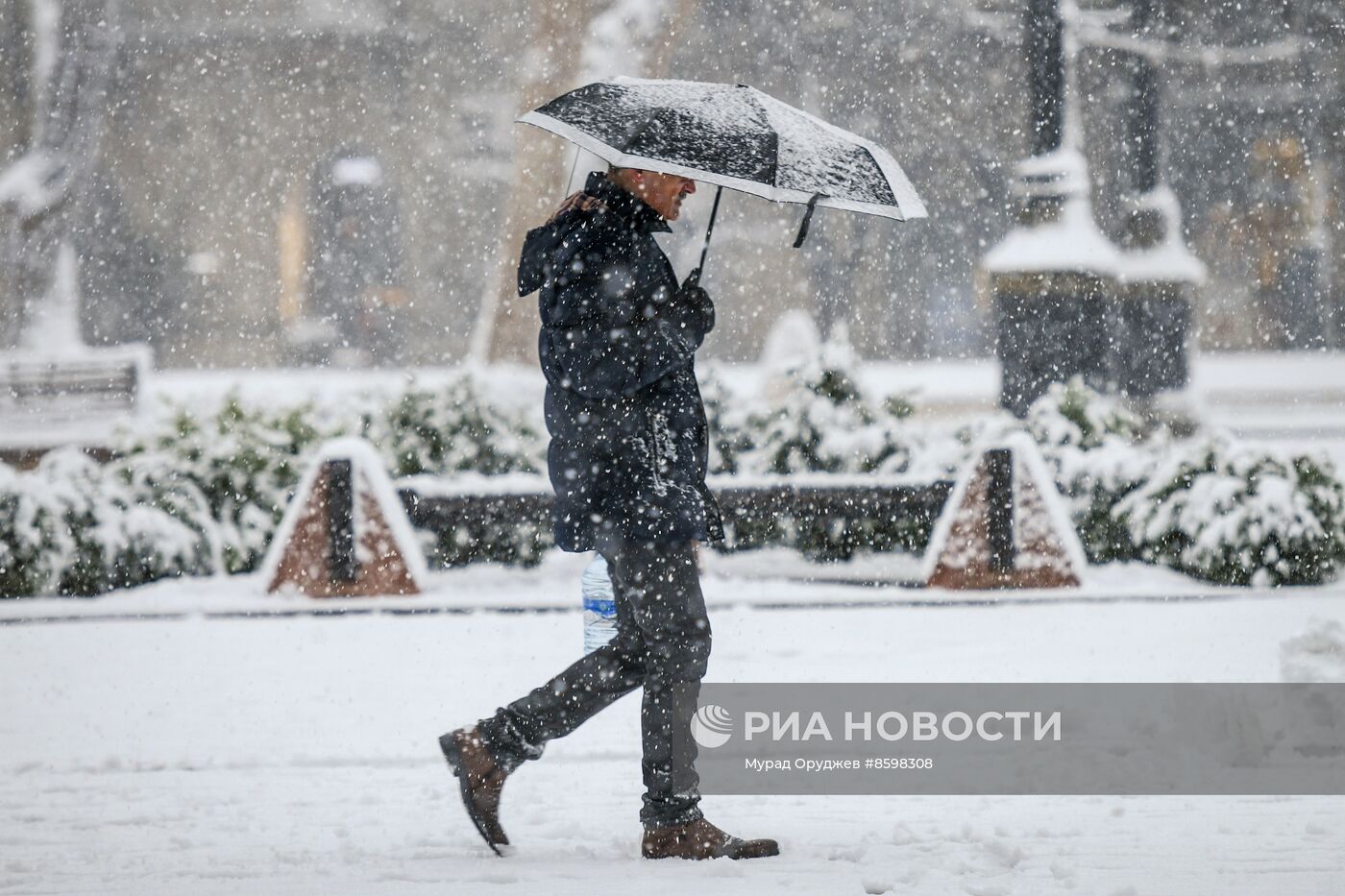 Снегопад в Баку