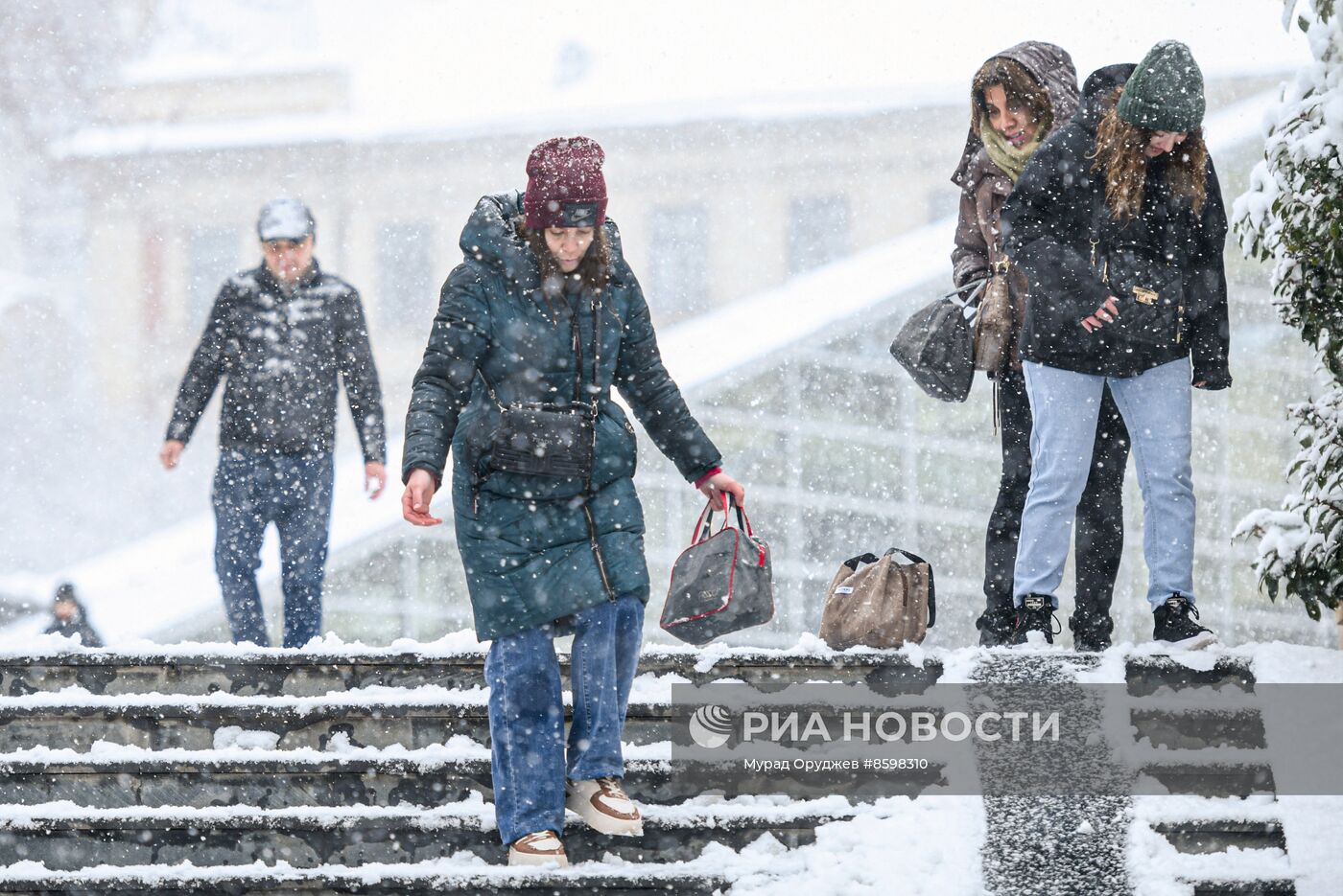 Снегопад в Баку