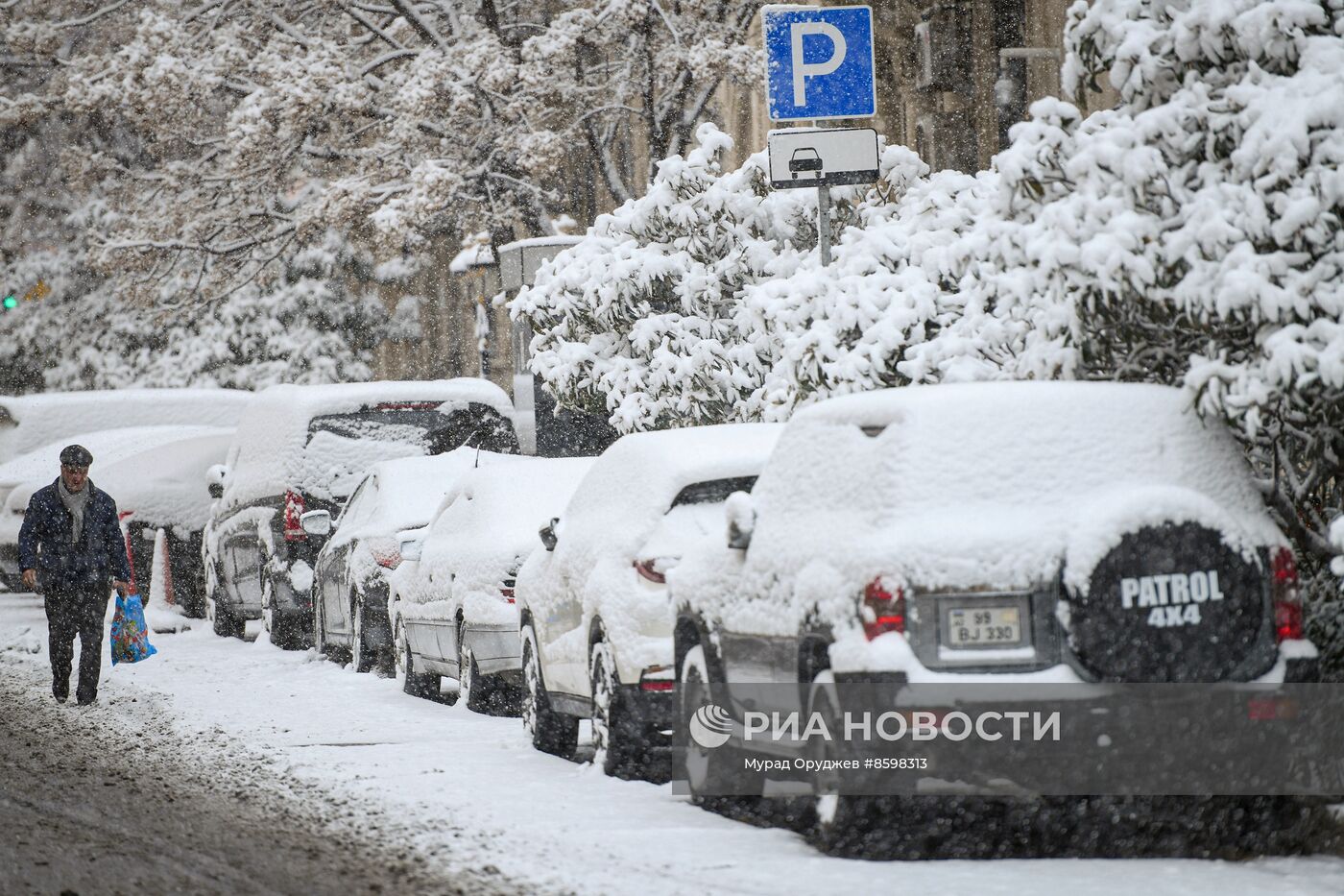 Снегопад в Баку