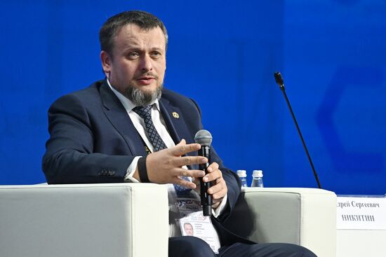 Всероссийский форум "Малая Родина – сила России". Панельная дискуссия "Сила в людях"