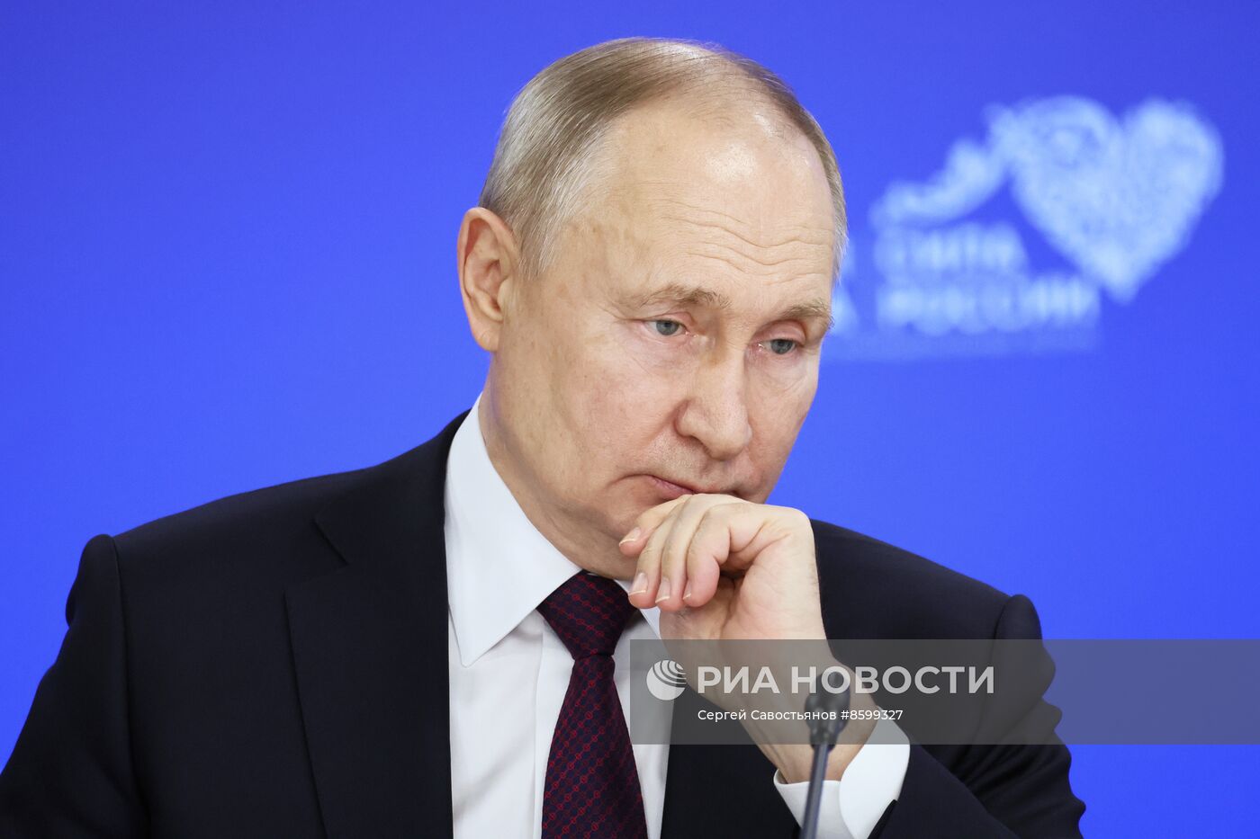 Президент РФ В. Путин провел встречу с главами муниципальных образований субъектов России