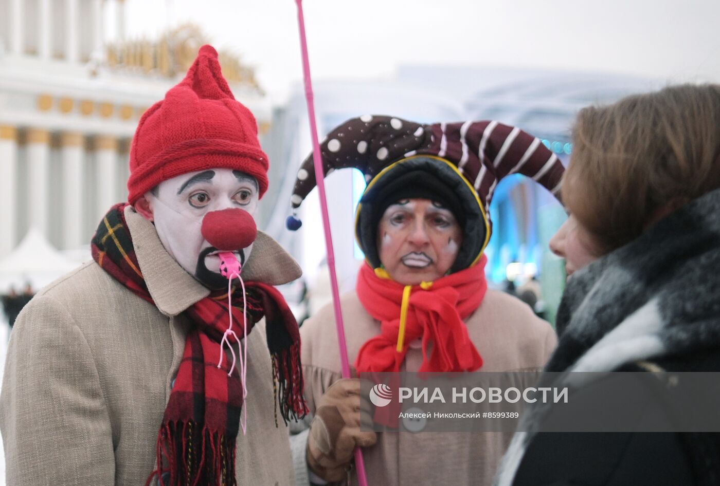 Выставка "Россия". Зимний фестиваль уличных театров