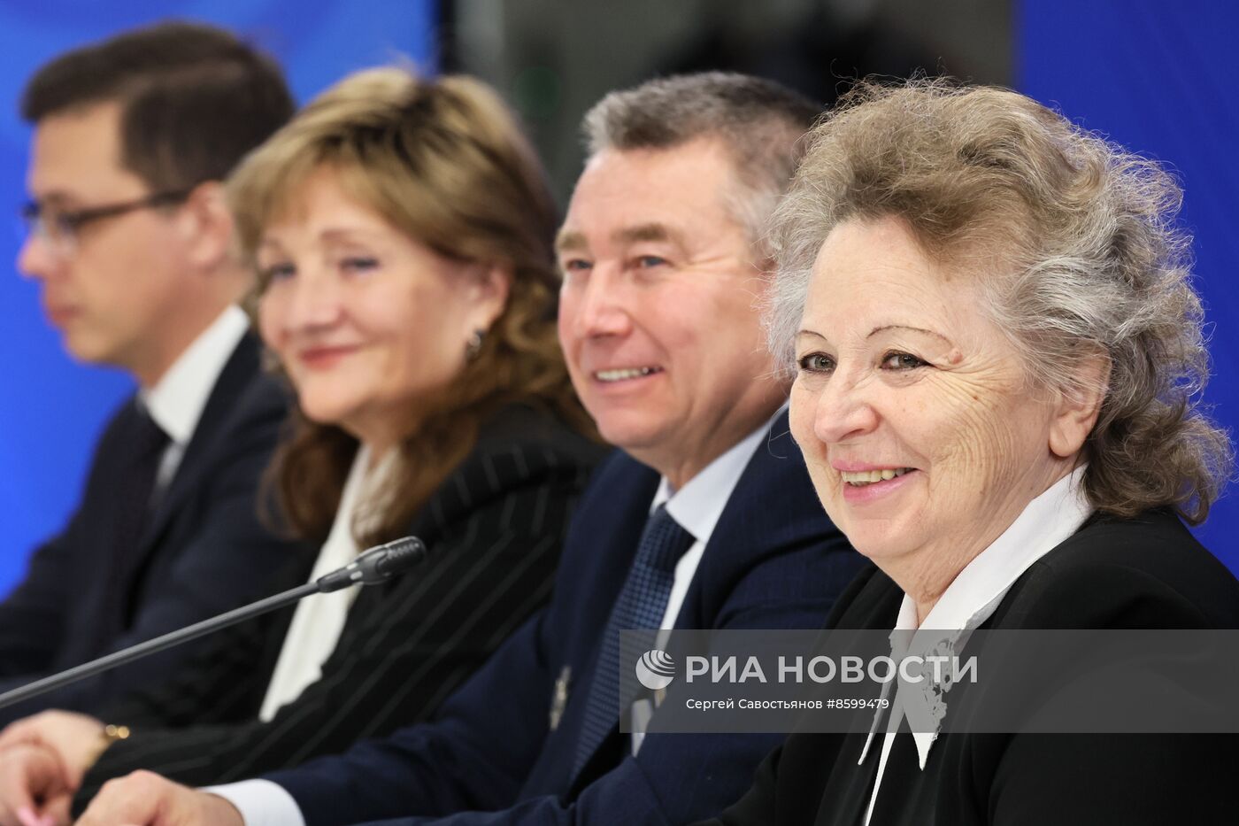 Президент РФ В. Путин провел встречу с главами муниципальных образований субъектов России