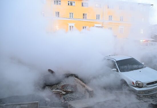 Прорыв на теплотрассе в Новосибирске