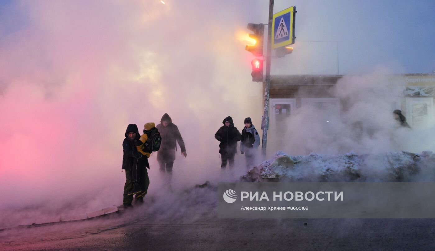 Прорыв на теплотрассе в Новосибирске