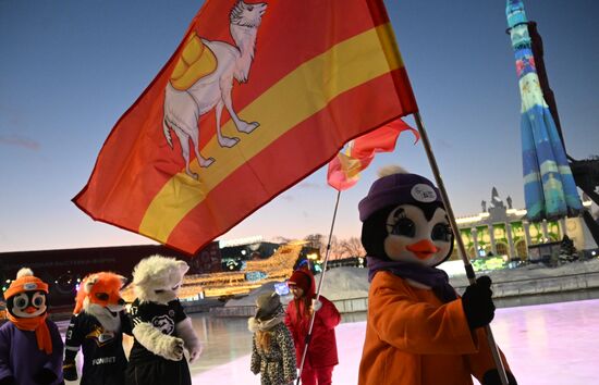 Выставка "Россия". Анимационная программа с талисманами хоккейных команд от Челябинской и Свердловской областей