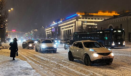 Снег в Москве