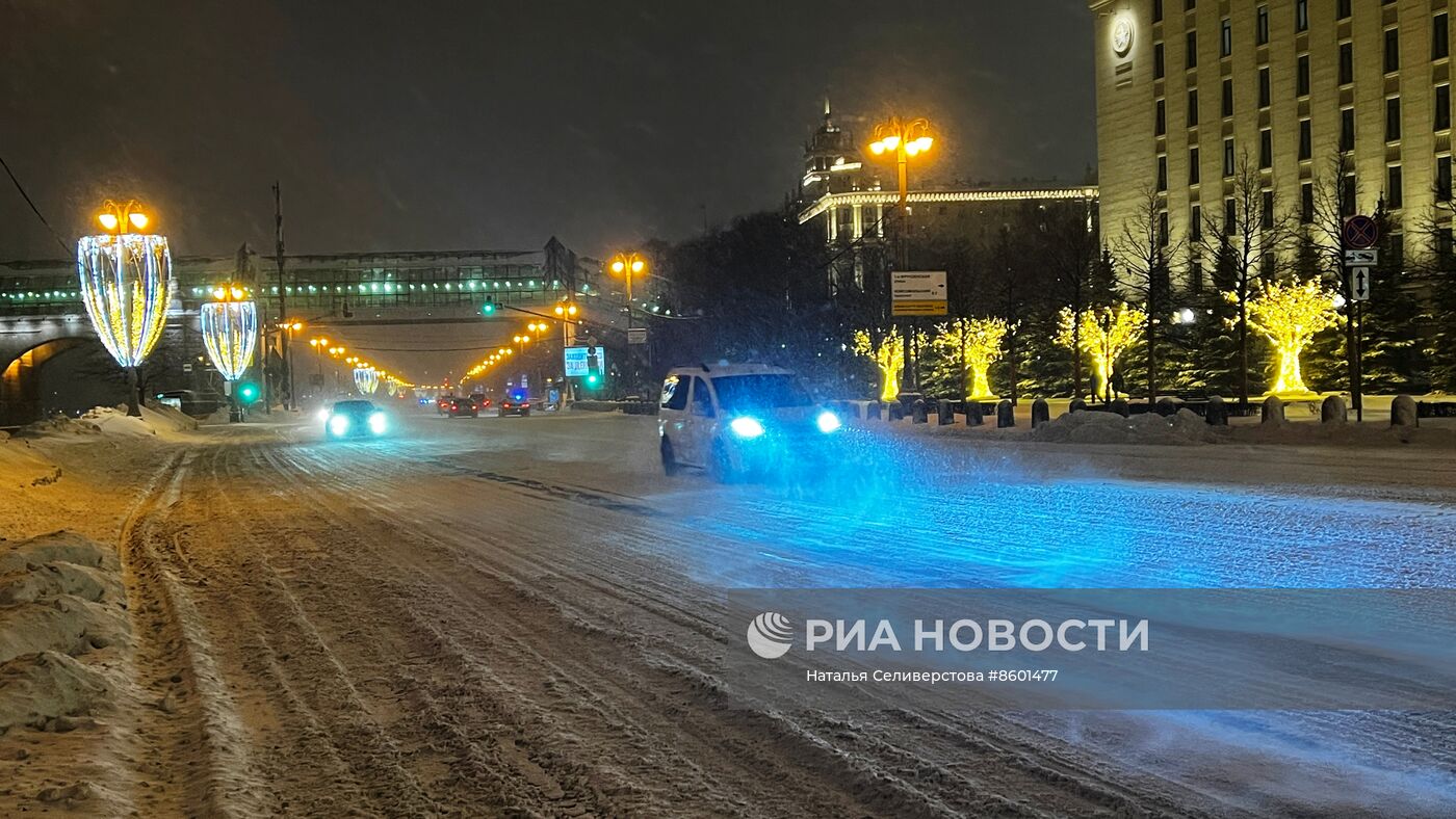 Снег в Москве