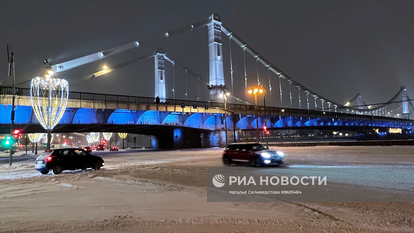 Снег в Москве