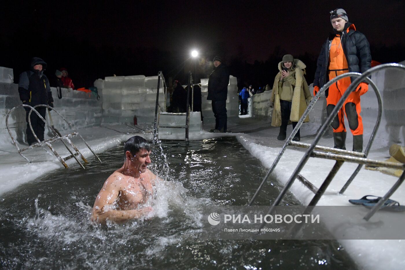 Празднование Крещения в России