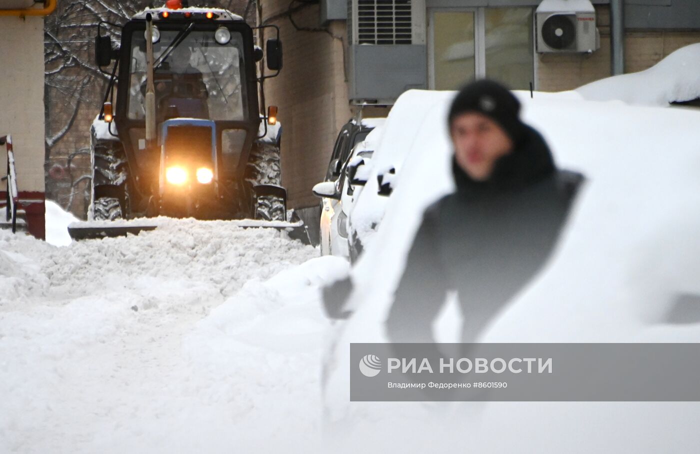 Снег в Москве