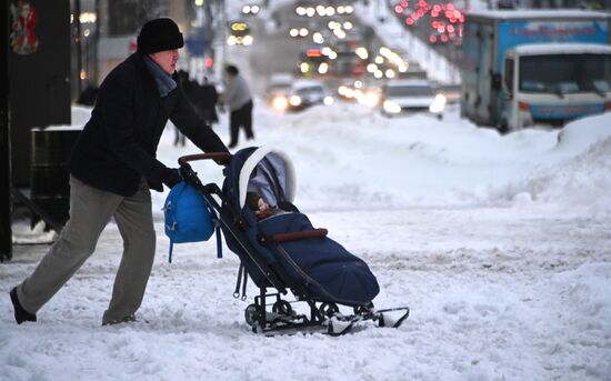 Снег в Москве