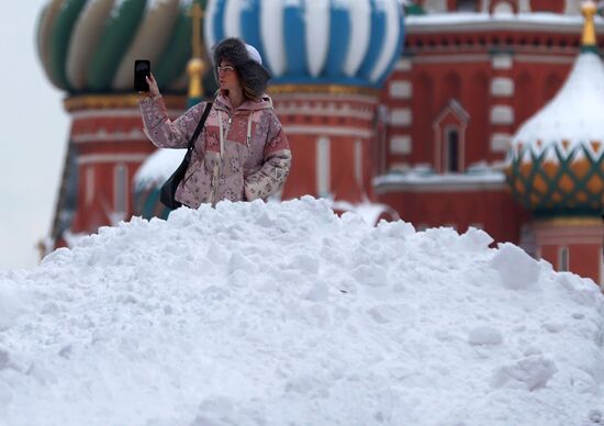 Снег в Москве