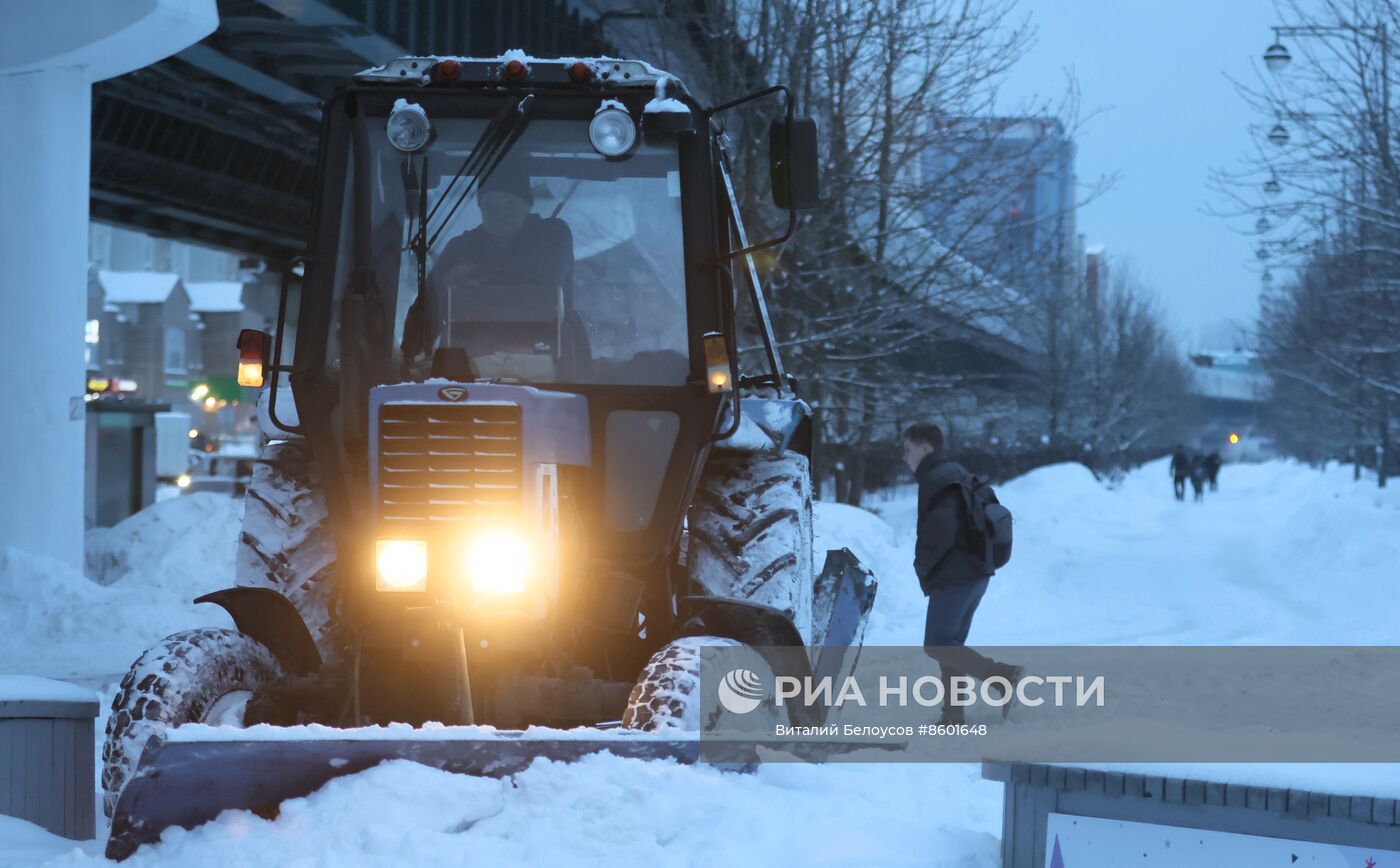 Снег в Москве