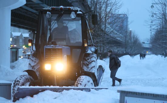 Снег в Москве