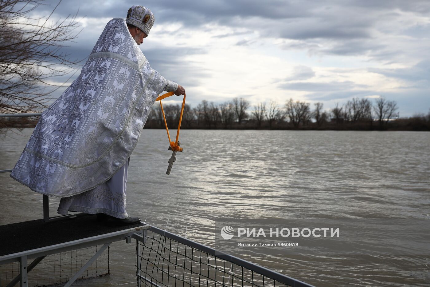 Празднование Крещения в России