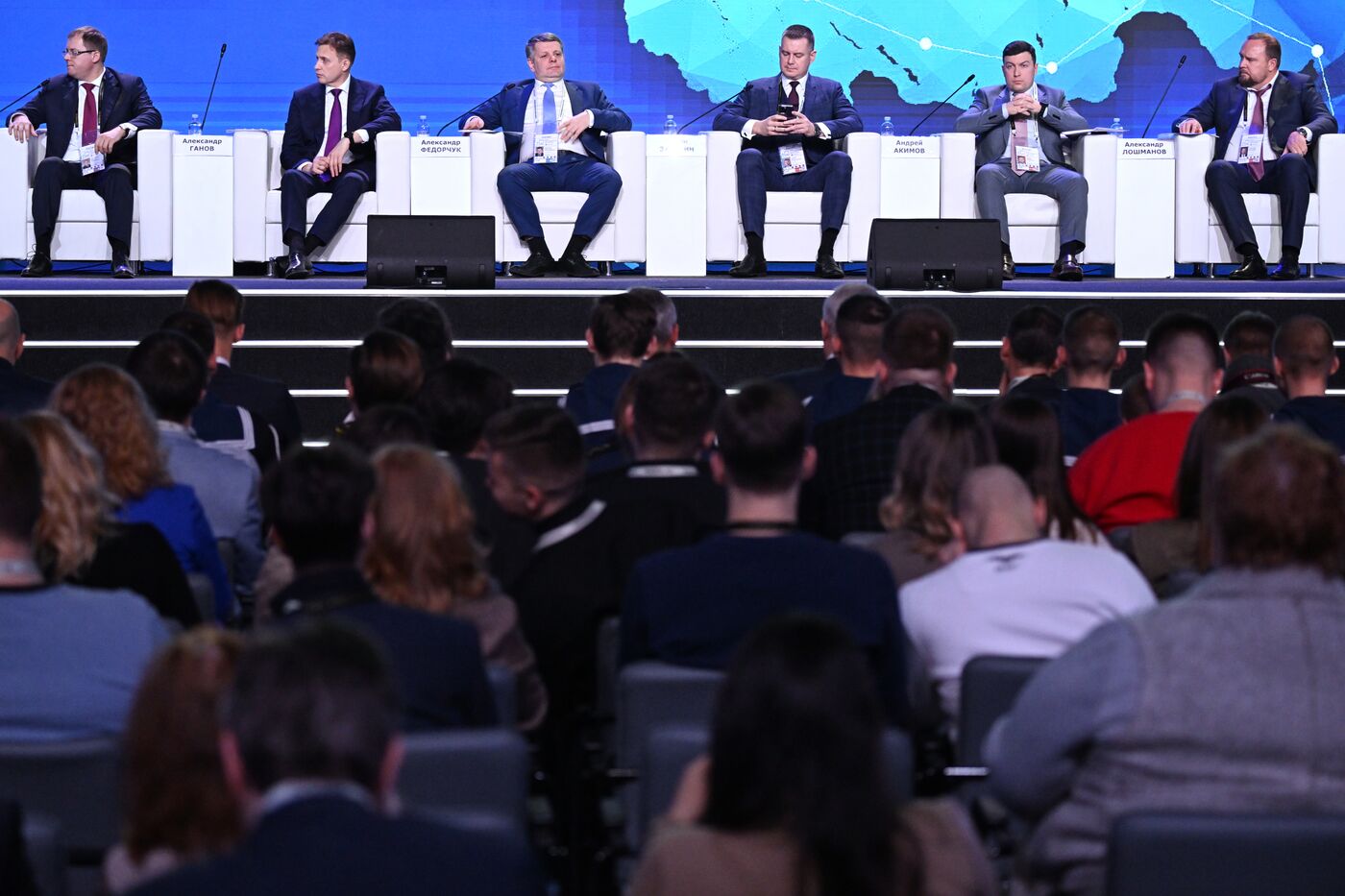 Выставка "Россия". Экспертная панель "Железнодорожный транспорт для пассажира: безопасно и с комфортом"