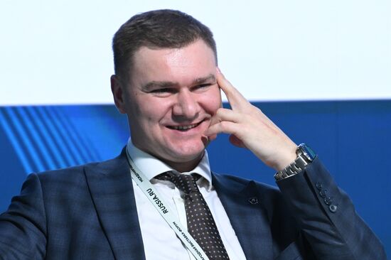 Выставка "Россия". Экспертная панель "Новое качество общественного транспорта: поехали!"