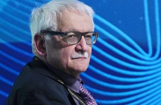 Выставка "Россия". Экспертная панель "Новое качество общественного транспорта: поехали!"