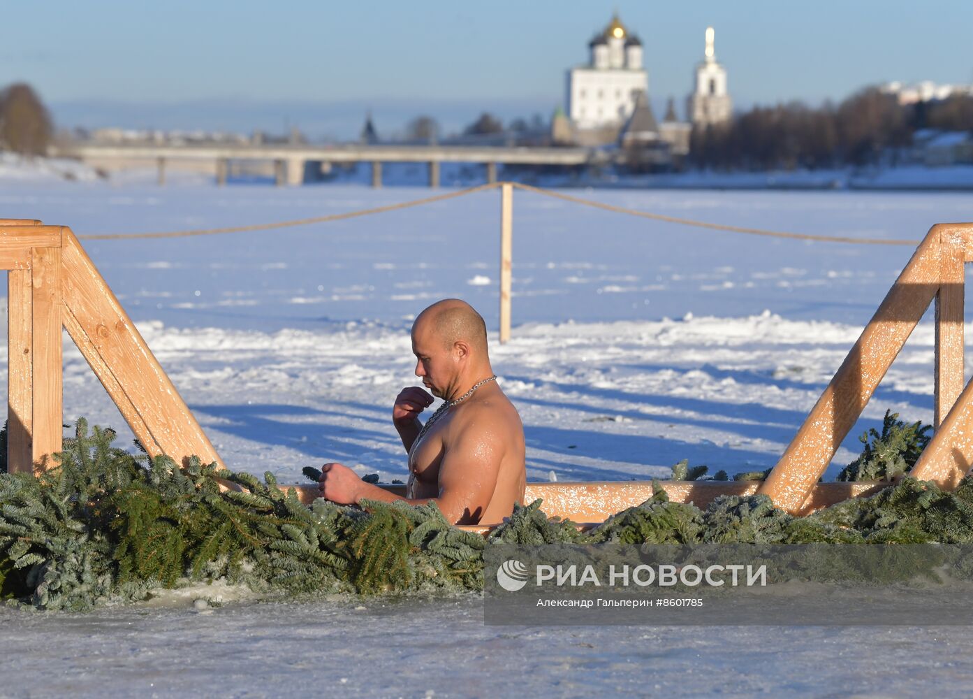 Празднование Крещения в России 