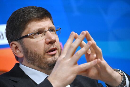 Выставка "Россия". Экспертная панель "Реализация строительного потенциала регионов РФ"