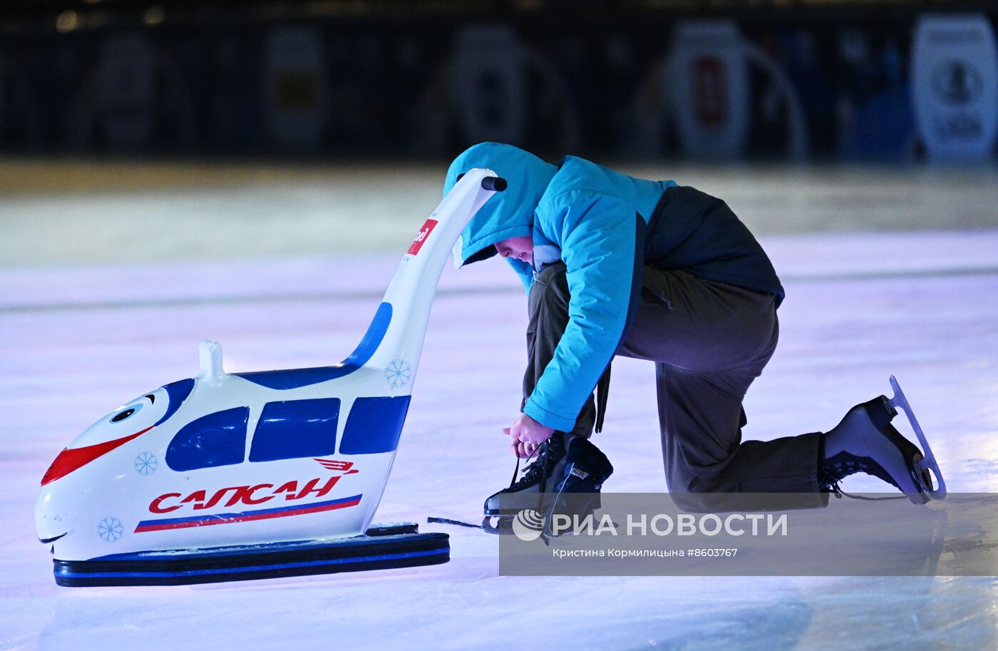 Выставка "Россия". Семейное катание на льду с олимпийским чемпионом