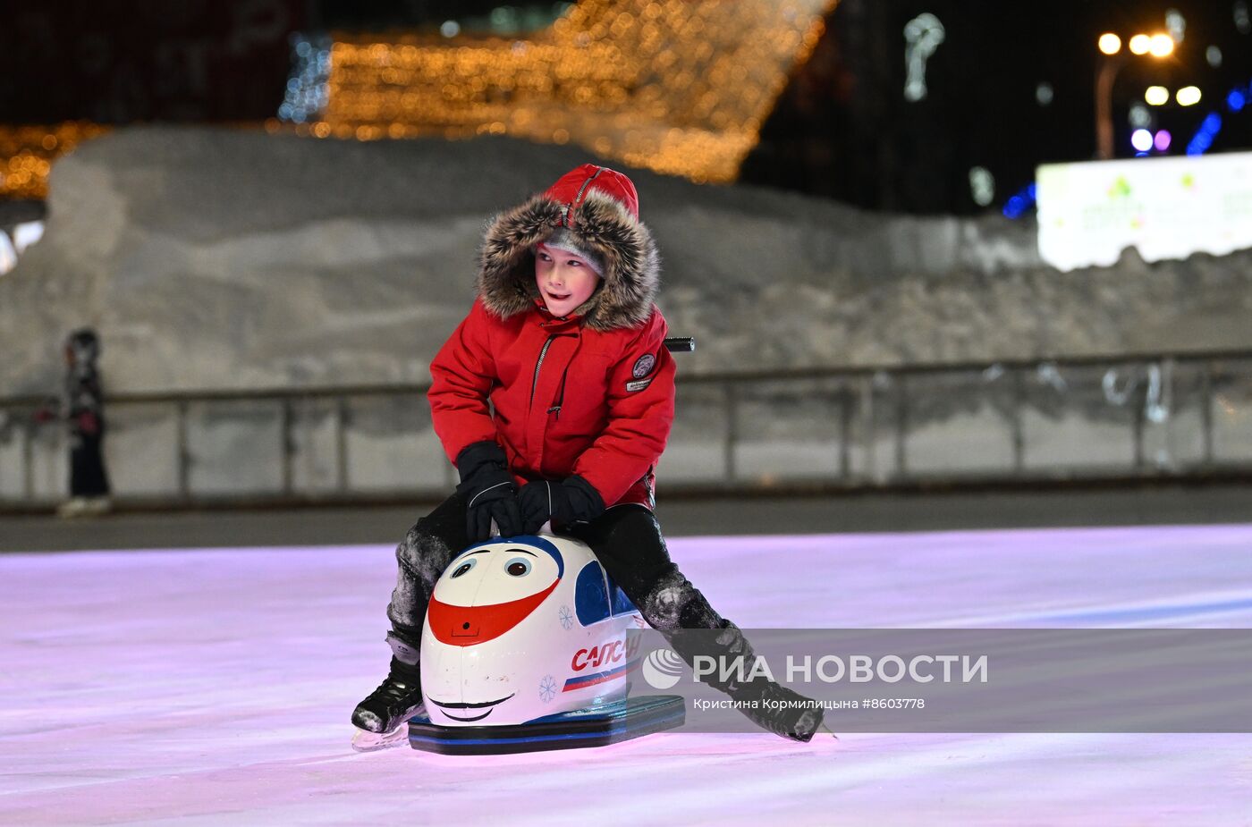 Выставка "Россия". Семейное катание на льду с олимпийским чемпионом