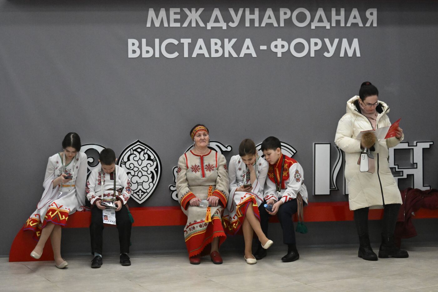 Работа выставки "Россия"