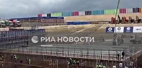 Президент РФ В. Путин принял участие в церемонии по случаю начала заливки бетона в основание энергоблока No4 египетской АЭС "Эль-Дабаа"