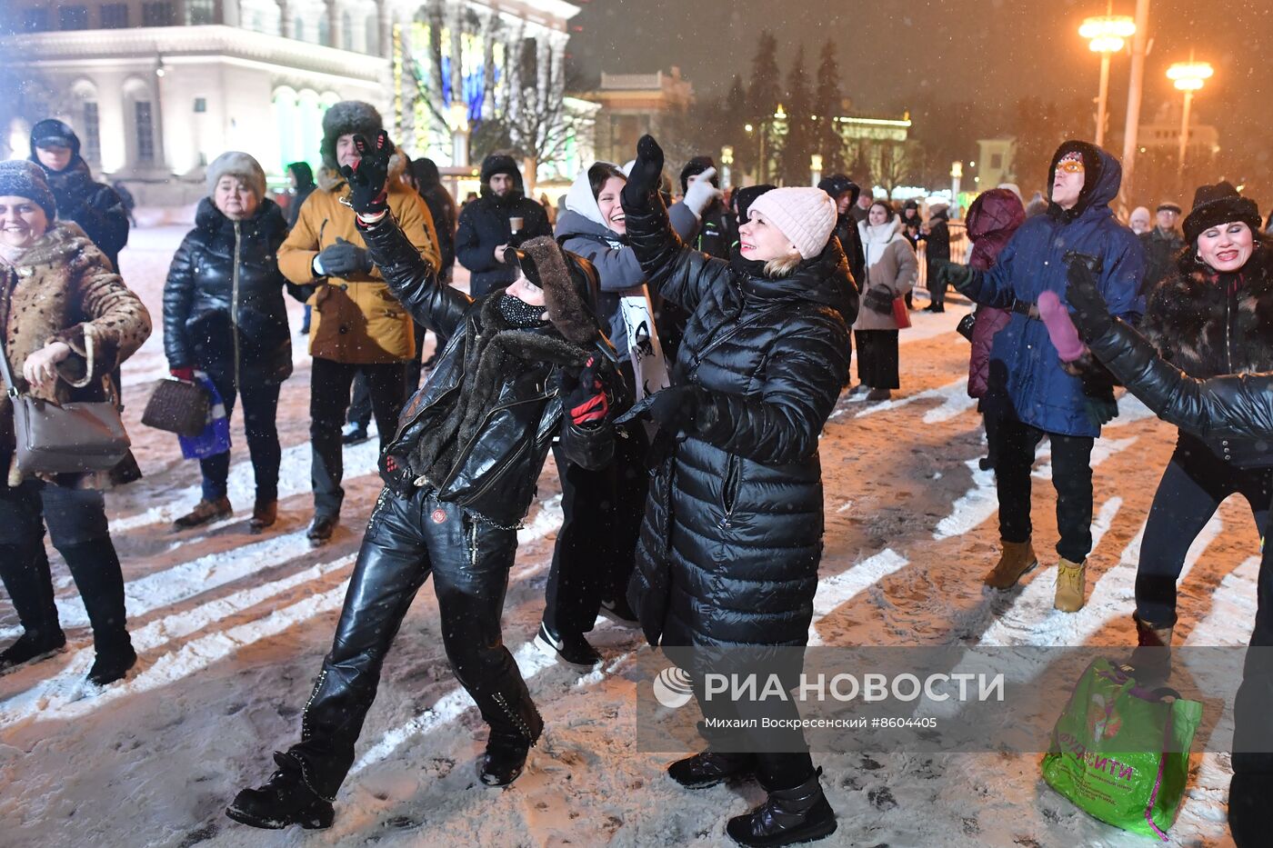 Выставка "Россия". Торжественная церемония запуска "Года семьи" в рамках форума "Родные – Любимые" на выставке "Россия"