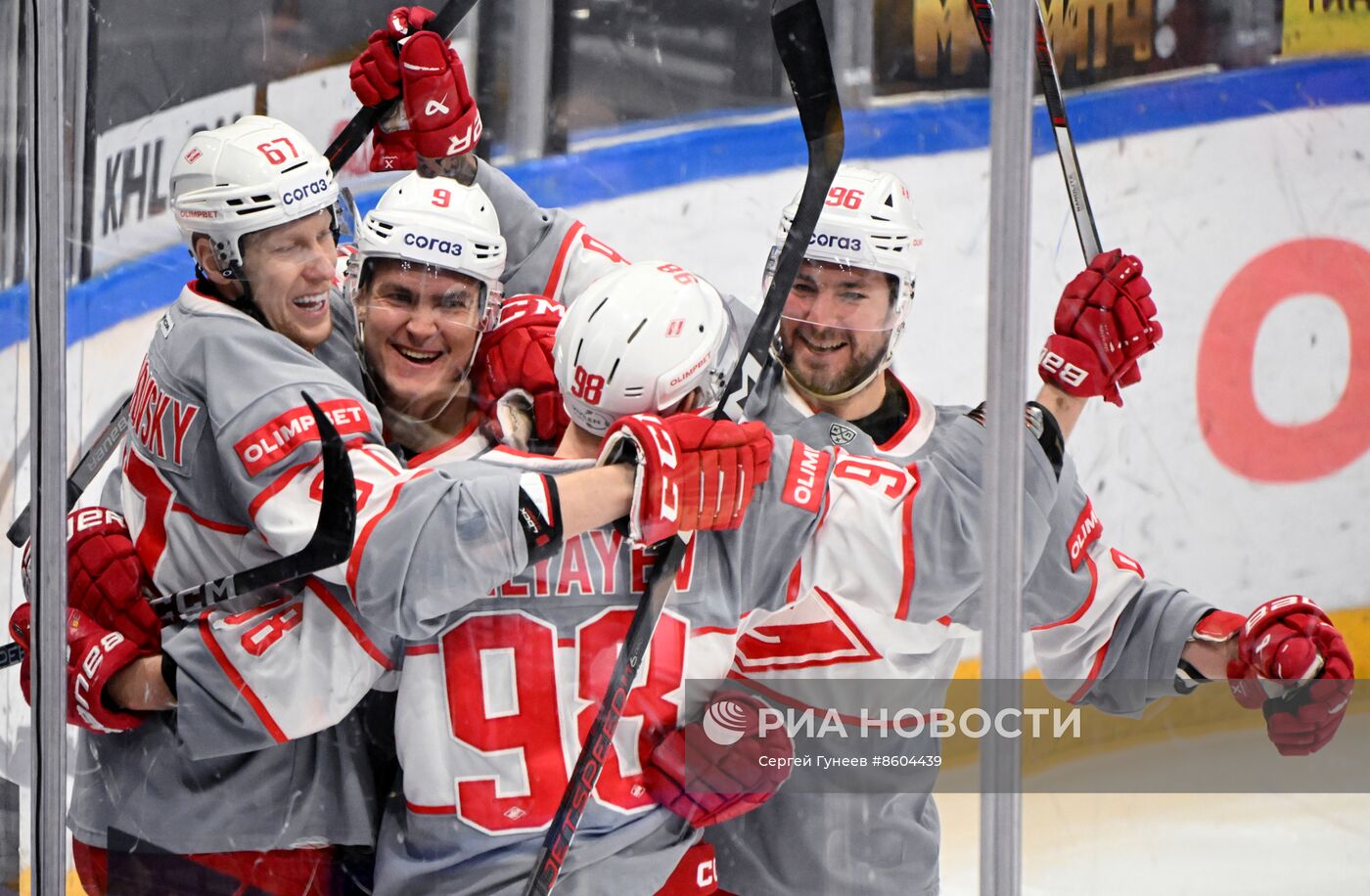 Хоккей. КХЛ. Матч "Динамо" (Москва) - "Спартак"