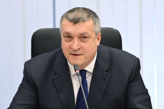 Международная выставка-форум "Россия"
Дальний Восток и Арктика. День региона
Круглый стол "Туризм - новая нефть? Государственная поддержка и туристический ресурс Дальнего Востока и Арктики", павильон №75
Павел Волков, статс-секретарь – заместитель министра Российской Федерации по развитию Дальнего Востока и Арктики Место: Россия, Москва. Автор: Максим Блинов/РИА Новости. Выставка "Россия". Дальний Восток и Арктика. День региона