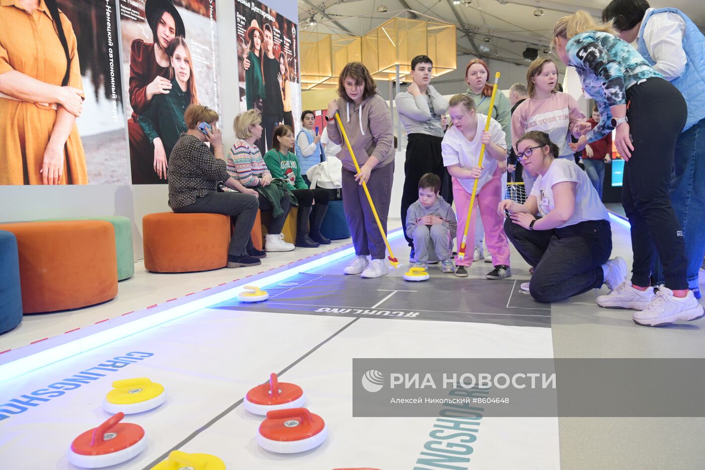 Выставка "Россия". Время семье: спортивные игры для детей с ограниченными возможностями здоровья