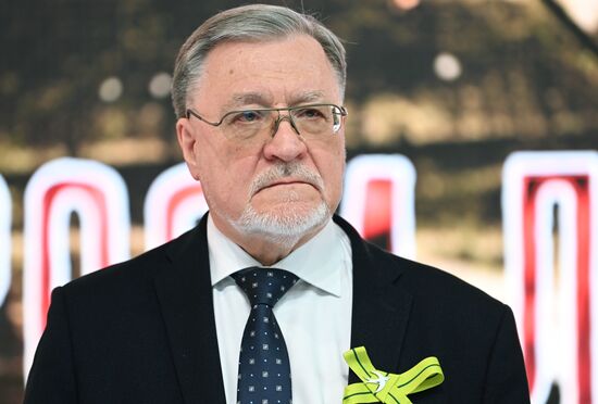 Международная выставка-форум "Россия"
Открытие героической недели на стенде Санкт-Петербурга, павильон №75 (зал В, стенд Санкт-Петербурга)
Леонид Говоров, Политический деятель, депутат Государственной думы четвёртого созыва, внук Маршала Советского Союза Леонида Говорова
Место: Россия, Москва. Автор: Кристина Кормилицына/РИА Новости. Выставка "Россия". Открытие героической недели на стенде Санкт-Петербурга