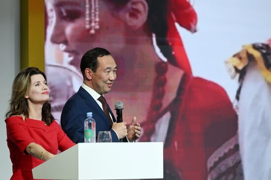 Международная выставка-форум "Россия"
Дальний Восток и Арктика. День региона
Торжественная церемония открытия Дня Дальнего Востока и Арктики, павильон №75
Айсен Николаев, глава Республики Саха (Якутия) Место: Россия, Москва. Автор: Максим Блинов/РИА Новости. Выставка "Россия". Дальний Восток и Арктика. День региона