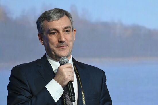 Международная выставка-форум "Россия"
Дальний Восток и Арктика. День региона
Торжественная церемония открытия Дня Дальнего Востока и Арктики, павильон №75
Василий Орлов, губернатор Амурской области Место: Россия, Москва. Автор: Максим Блинов/РИА Новости. Выставка "Россия". Дальний Восток и Арктика. День региона