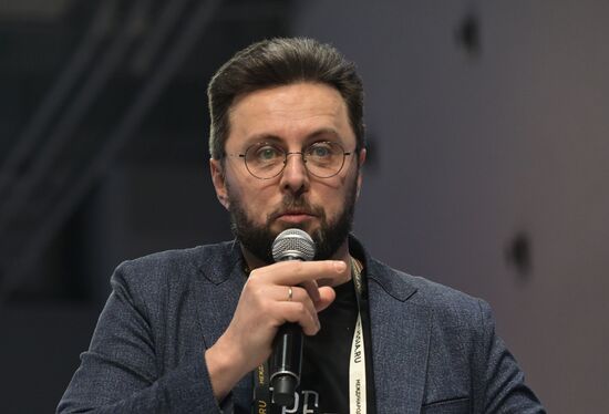 Международная выставка-форум "Россия"
Презентация Мурманской области, павильон №75
Александр Елисеев, руководитель комитета по туризму Мурманской области
Место: Россия, Москва. Автор: Владимир Астапкович/РИА Новости. Выставка "Россия". Презентации регионов