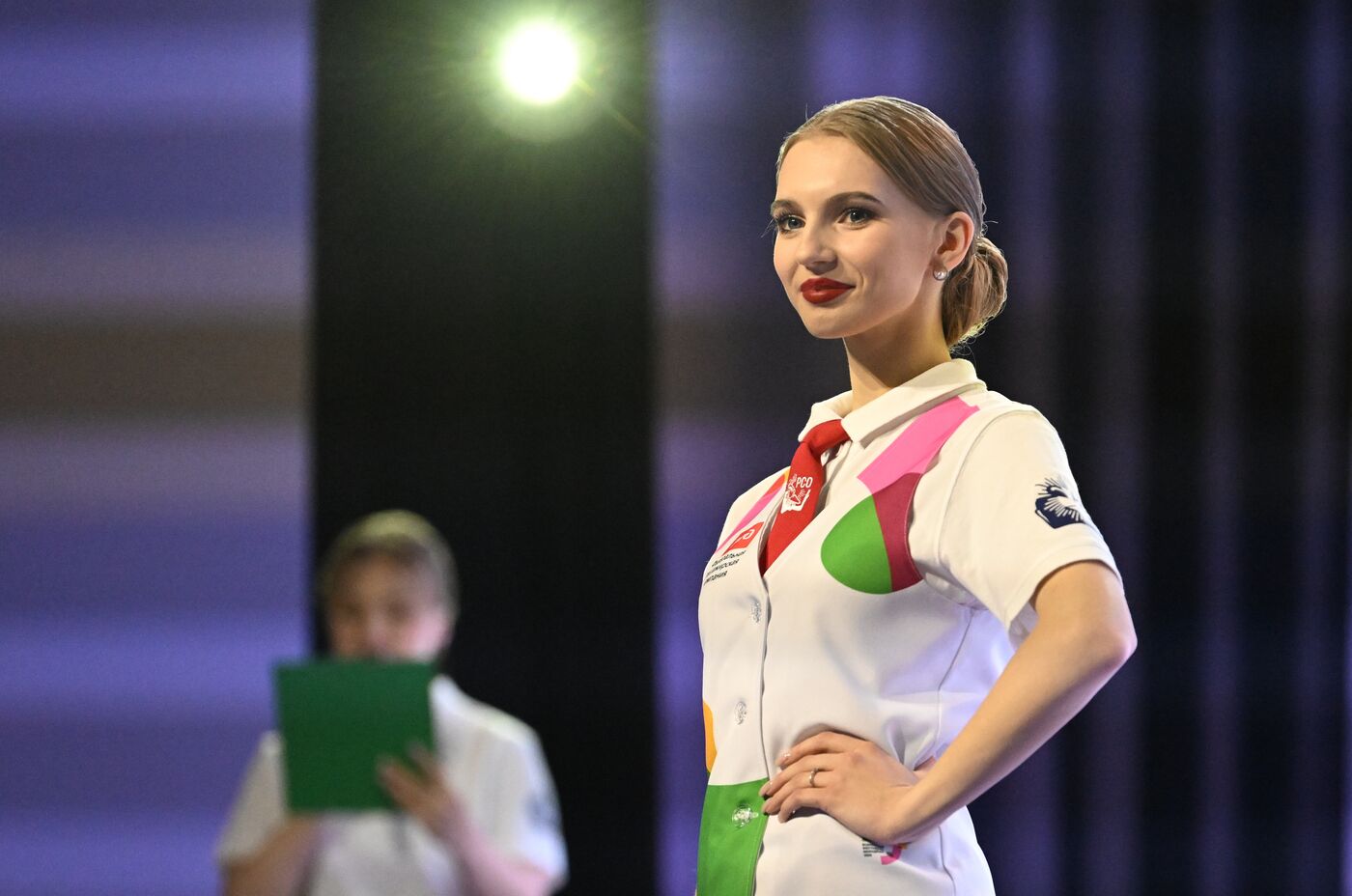 Выставка "Россия". Презентация формы на Всемирный фестиваль молодежи