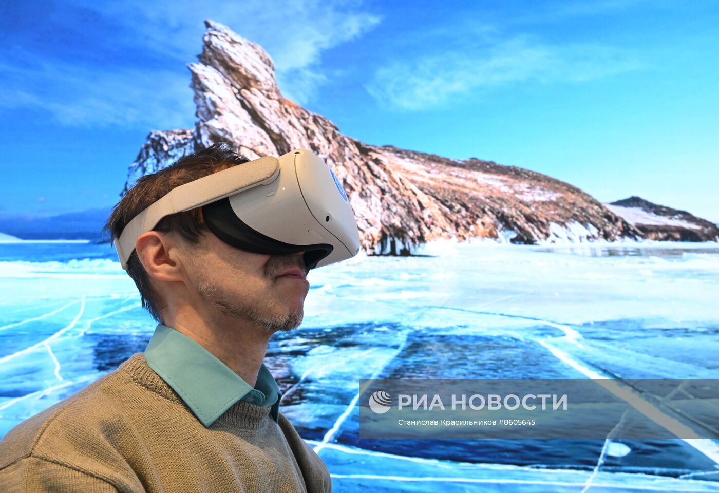 Работа выставки "Россия"