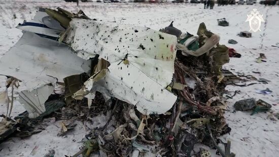 Военно-транспортный самолет Ил-76 потерпел крушение в Белгородской области