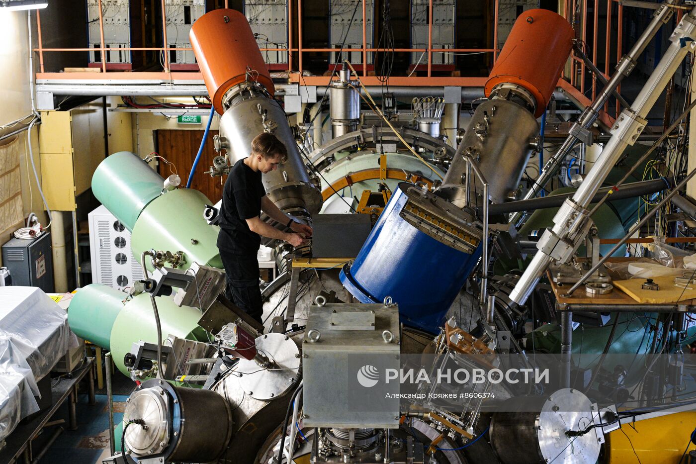 Работа Института ядерной физики в Новосибирске