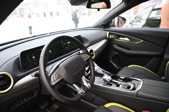 Международная выставка-форум "Россия"
Презентация экологичных автомобилей завода Evolute
Место: Россия, Москва. Автор: Кирилл Зыков/РИА Новости. Выставка "Россия". Презентация экологичных автомобилей завода Evolute