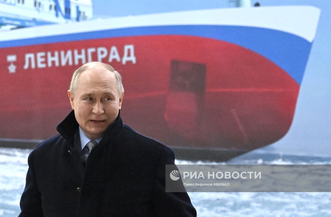 Рабочая поездка президента РФ В. Путина в Санкт-Петербург