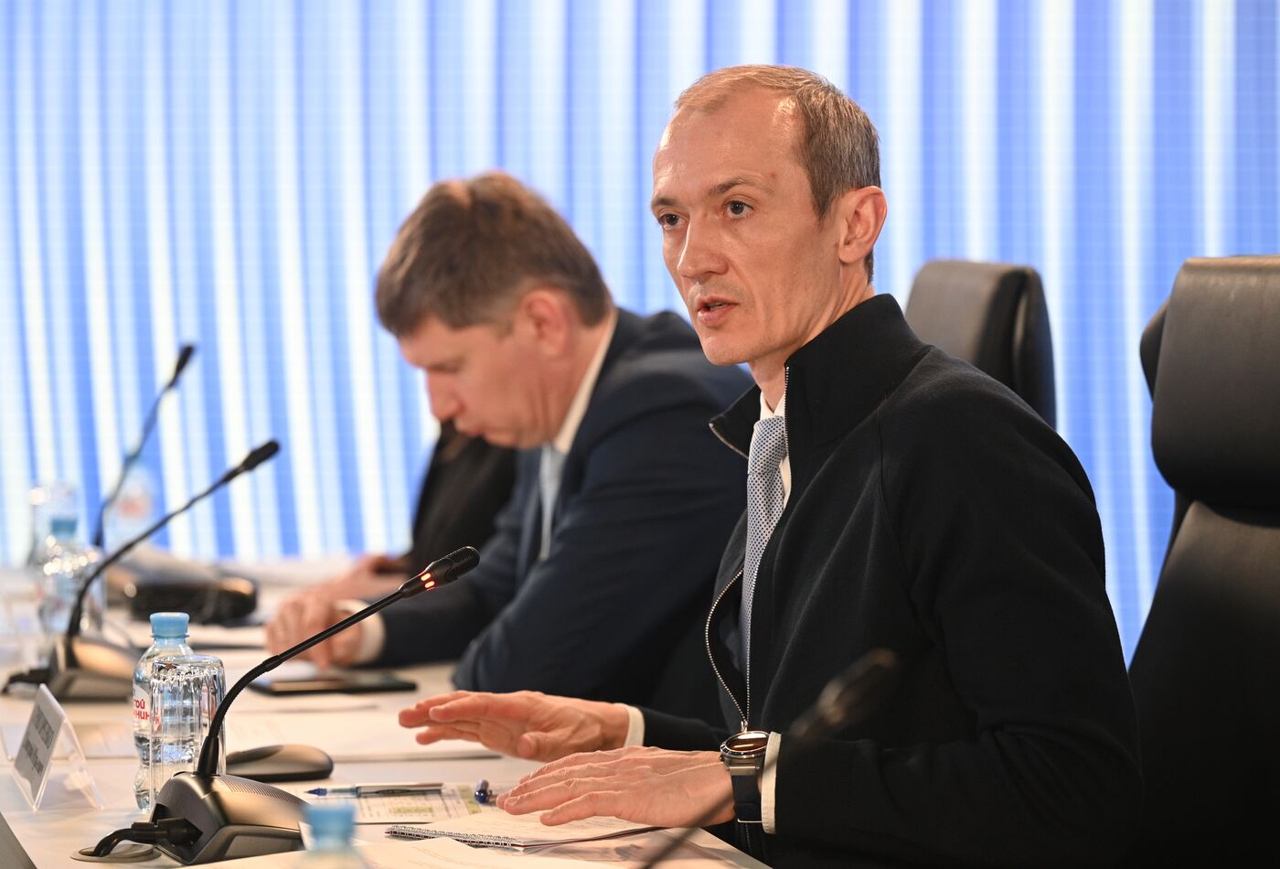 Выставка "Россия". Вице-премьер РФ  Д. Григоренко встретился с главами бизнес-сообществ