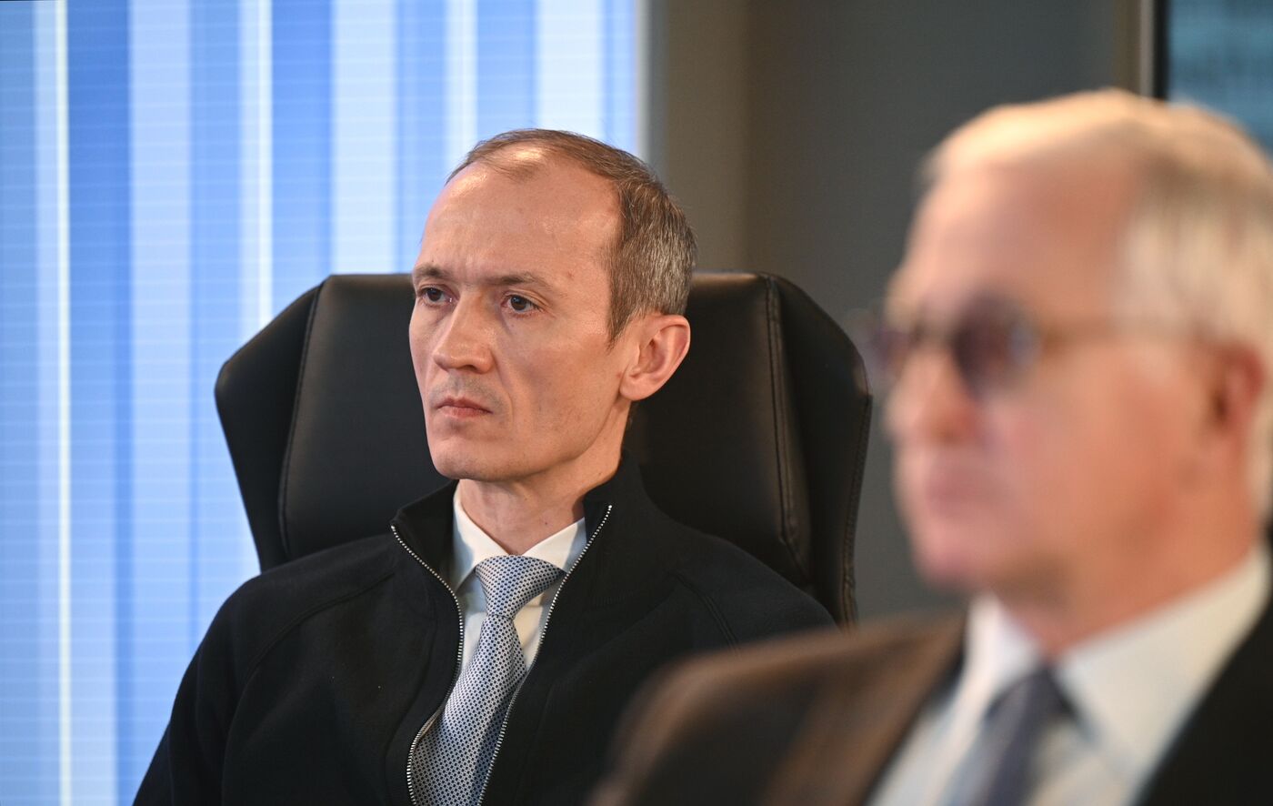 Выставка "Россия". Вице-премьер РФ  Д. Григоренко встретился с главами бизнес-сообществ