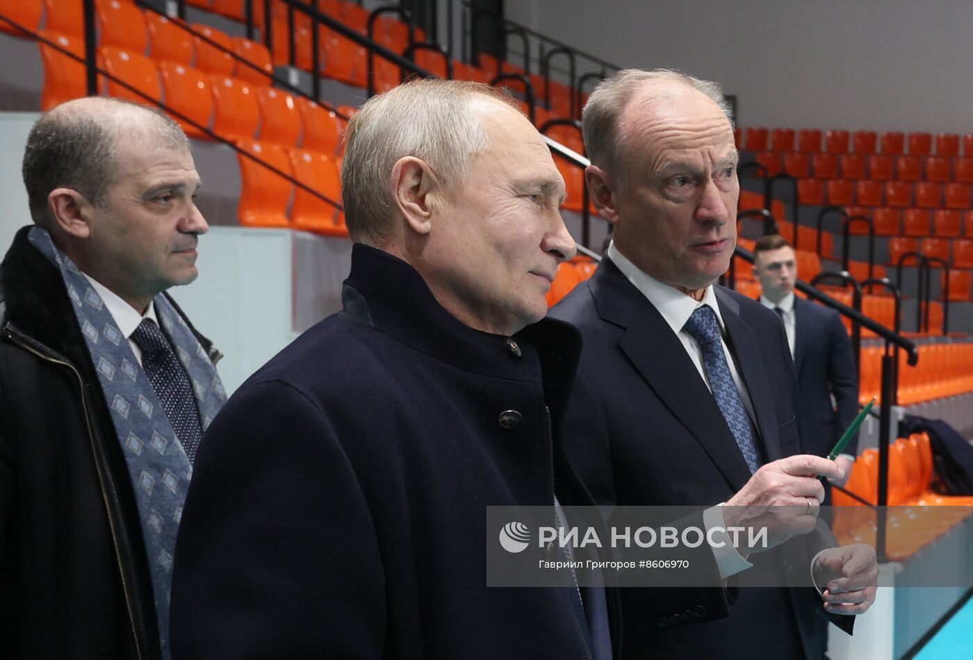 Рабочая поездка президента РФ В. Путина в Санкт-Петербург