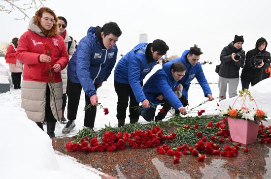 Памятные акции в городах России по случаю годовщины освобождения Ленинграда от фашистской блокады