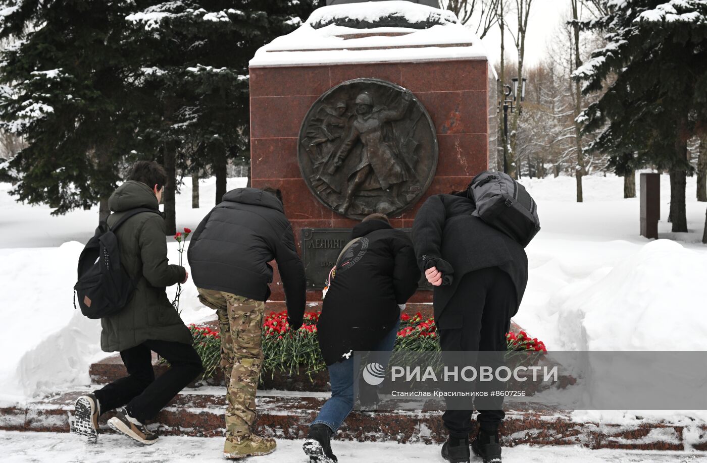 Памятные акции в городах России по случаю годовщины освобождения Ленинграда от фашистской блокады