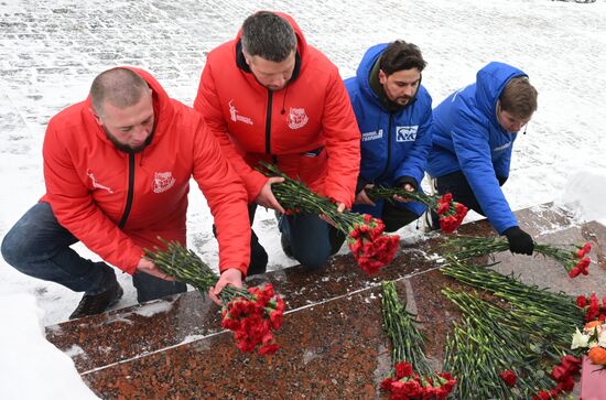 Памятные акции в городах России по случаю годовщины освобождения Ленинграда от фашистской блокады