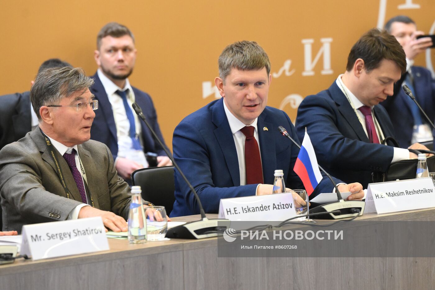 Выставка "Россия". IV заседание Межправительственной Российско-Мьянманской комиссии по торгово-экономическому сотрудничеству